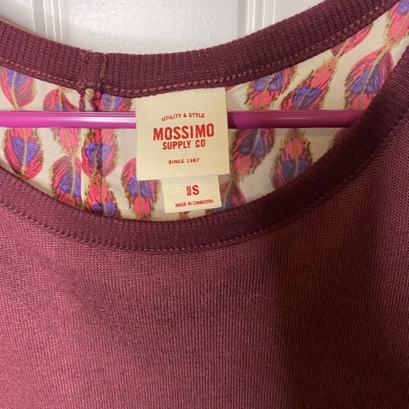 Mossimo Feather Patterned 3/4 Sleeve Shirt - Picture 3 of 7